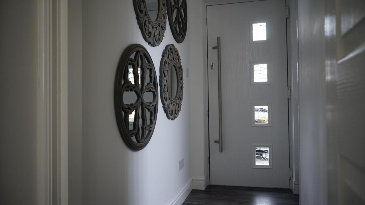 Palm House Apartman Widnes Kültér fotó