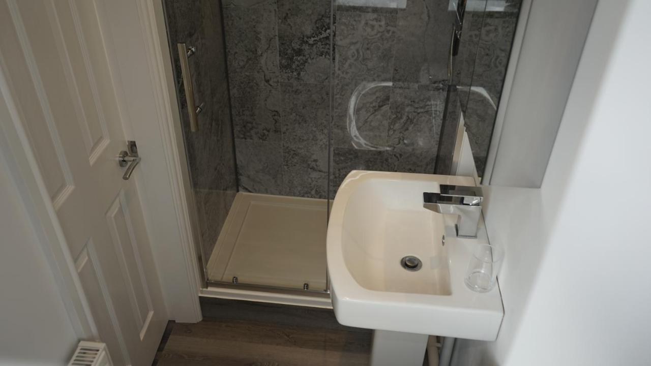 Palm House Apartman Widnes Kültér fotó