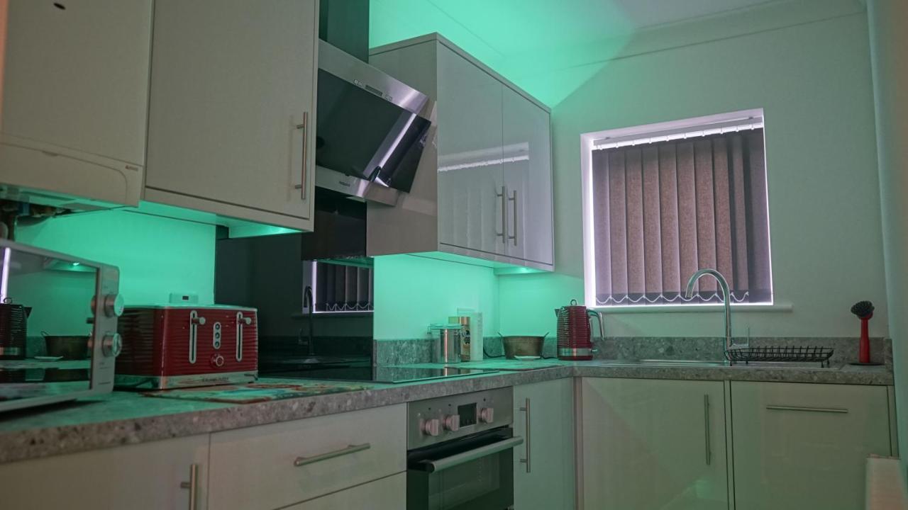 Palm House Apartman Widnes Kültér fotó
