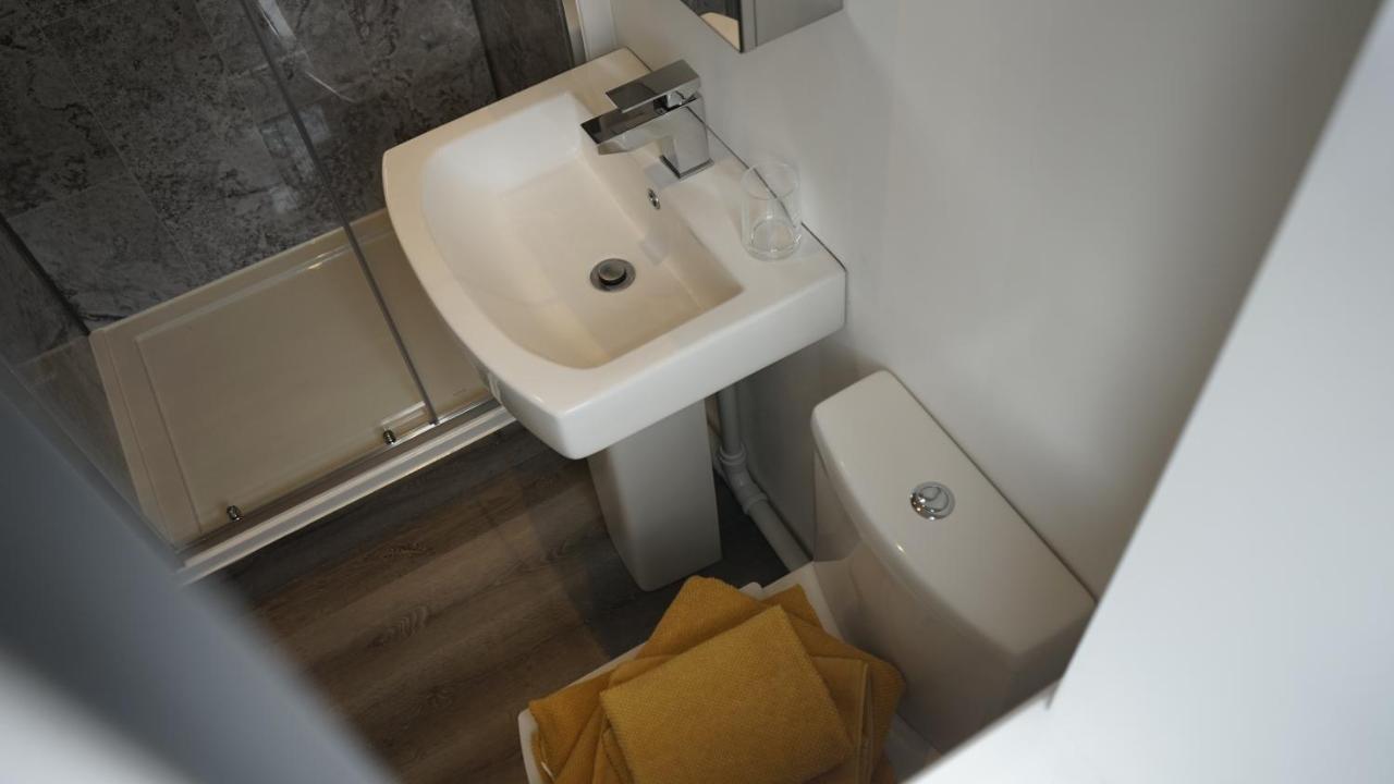 Palm House Apartman Widnes Kültér fotó
