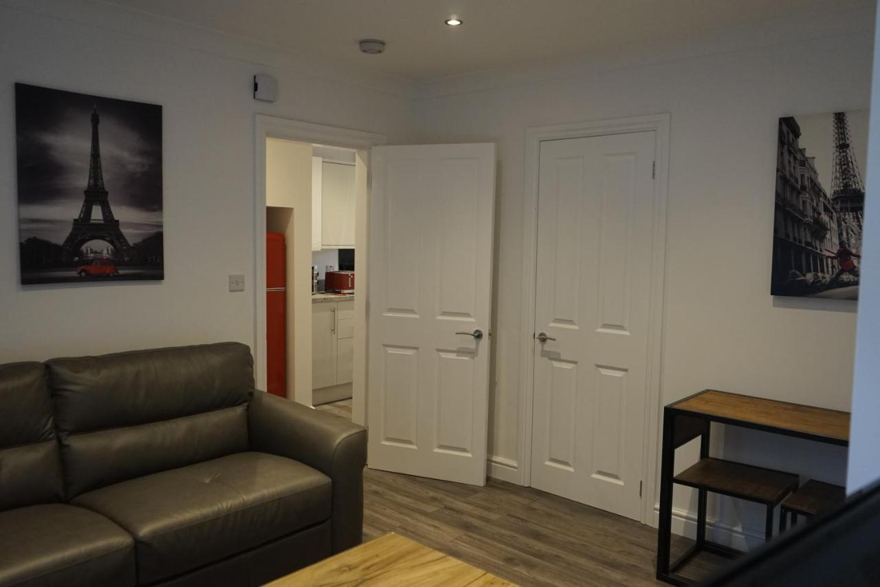 Palm House Apartman Widnes Kültér fotó